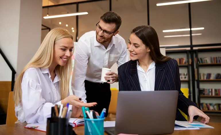 Analiză și consultanță